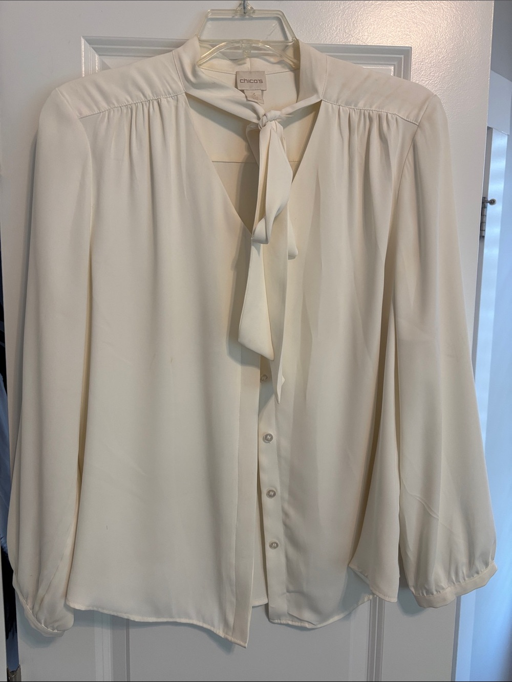 Chico's Ivory Tie-Neck Button Front Blouse. Size 3/XL